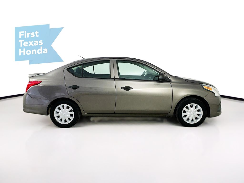 Used Car 2015 Nissan Versa  1.6 S Plus For Sale Under $10,000 In Austin, Texas