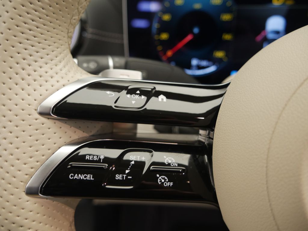 Thumbnail: 2023 Mercedes-Benz E-Class - 29