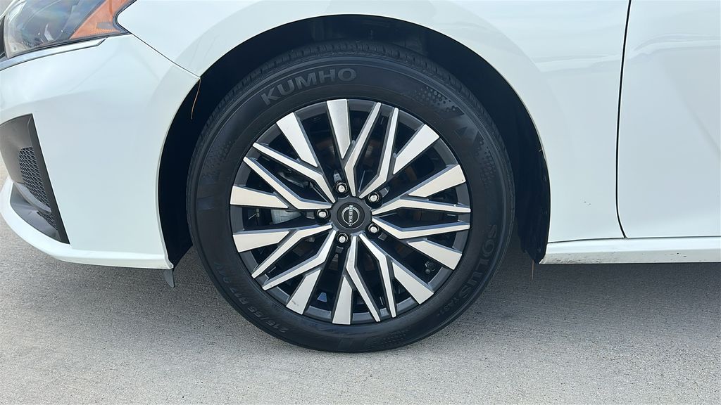 2025 Nissan Altima 2.5 SV White at DeMontrond Auto Country