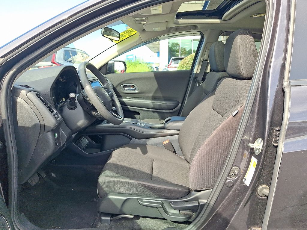 Thumbnail: 2017 Honda HR-V - 14