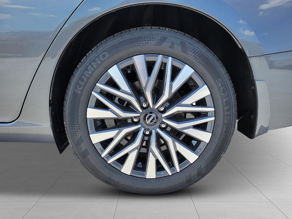New 2026 Gray Nissan 2.5 SV image 13