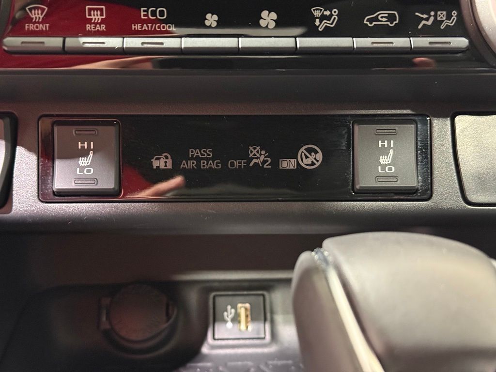 Thumbnail: 2023 Toyota RAV4 - 30