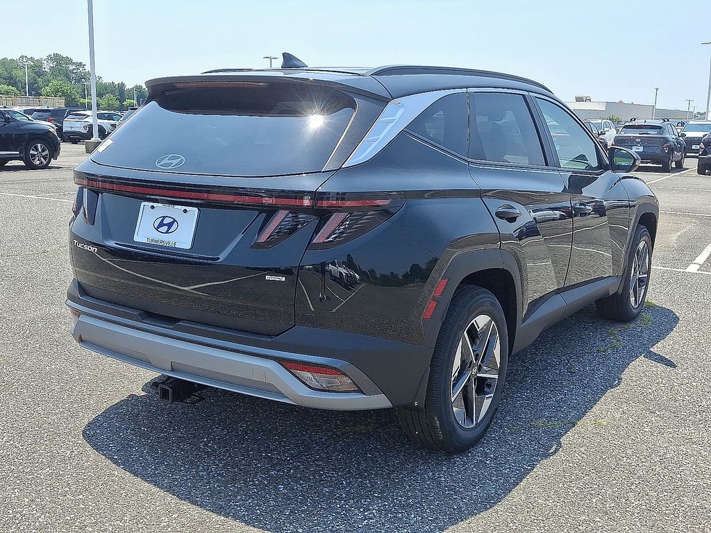 Thumbnail: 2025 Hyundai Tucson - 4