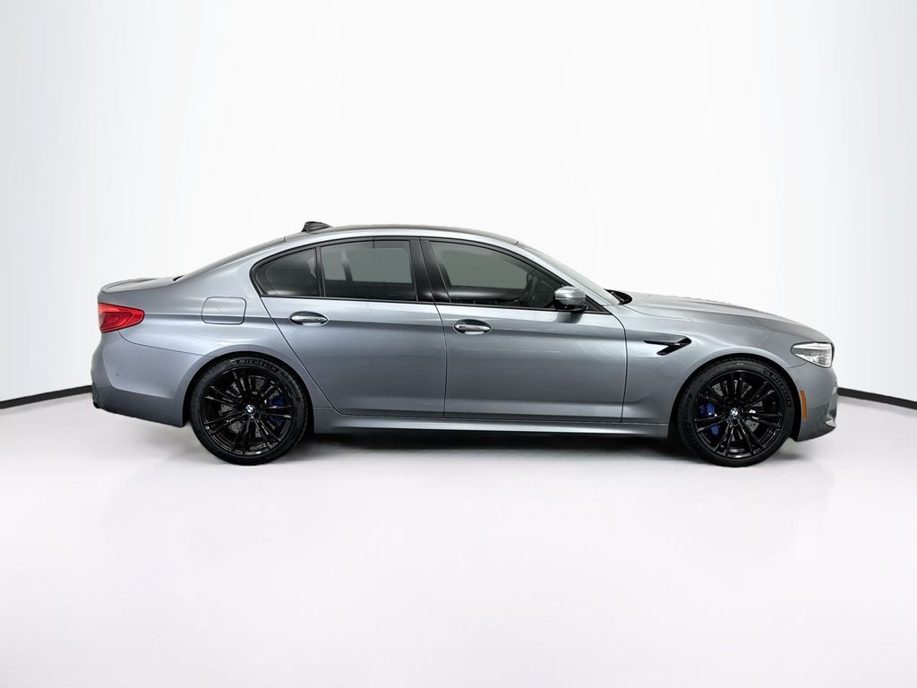 Thumbnail: 2018 BMW M5 - 4