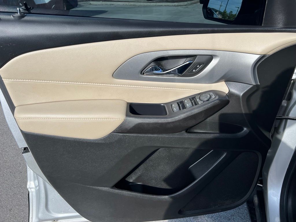 Used 2022 Chevrolet Traverse SUV
