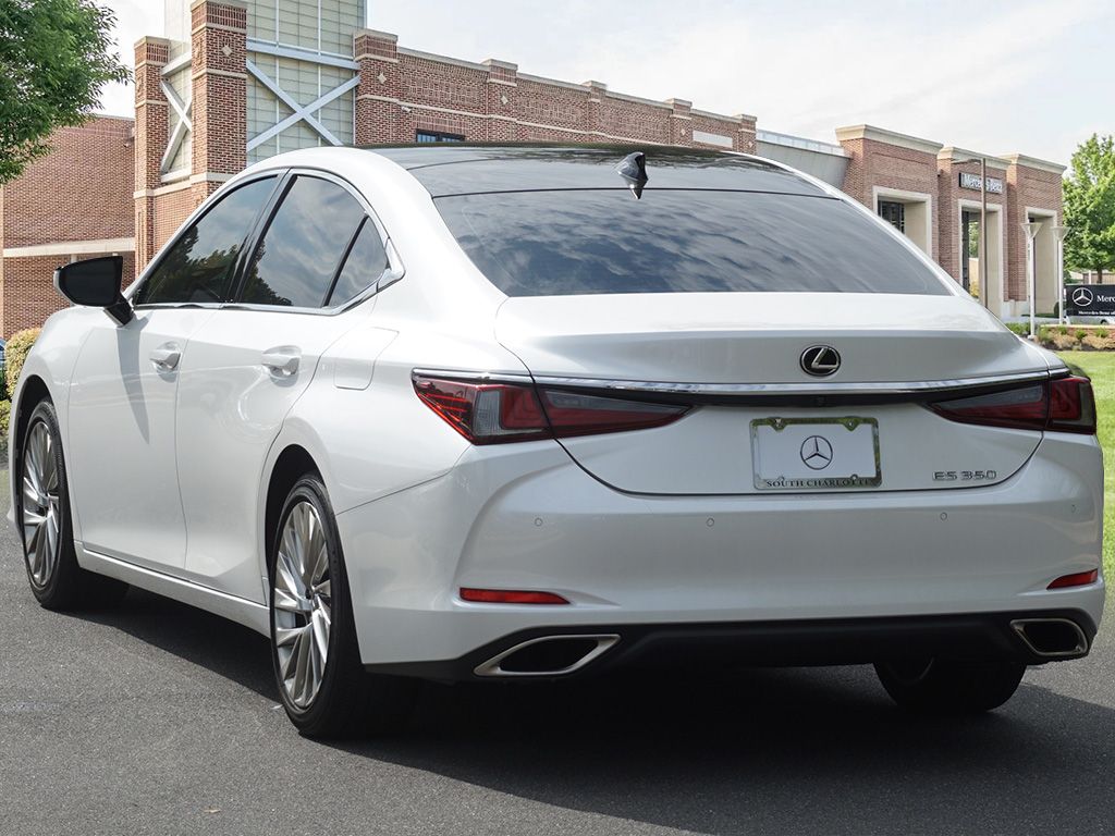 Thumbnail: 2019 Lexus ES - 7
