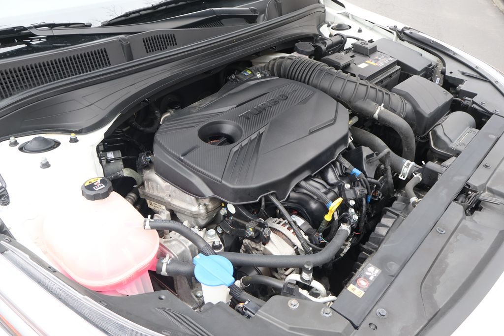 Thumbnail: 2023 Kia Forte - 14