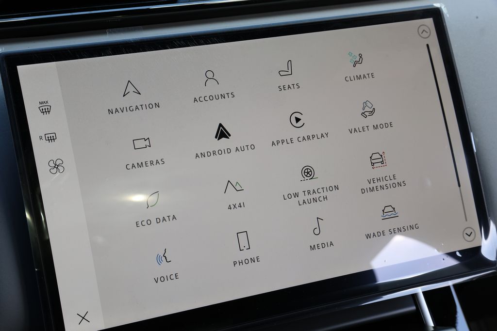 New 2026 White Land Rover S image 27