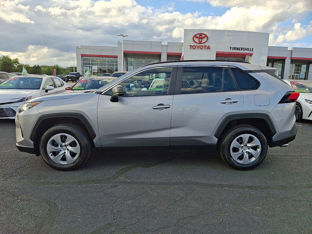 Thumbnail: 2020 Toyota RAV4 - 7