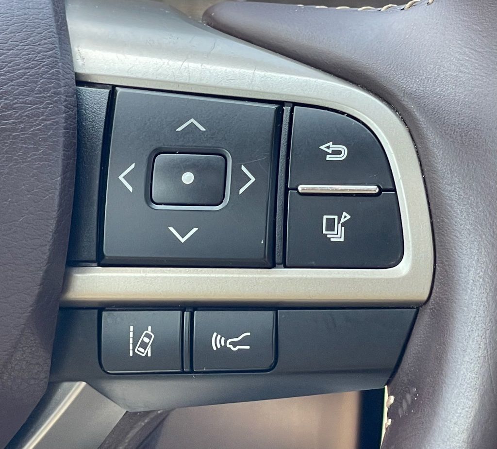 2018 Lexus ES 350 White at Emmons Autoplex