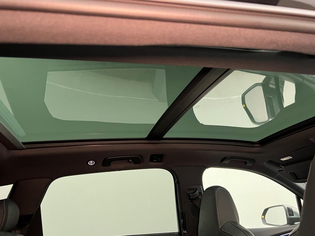 Thumbnail: 2021 Audi SQ7 - 17