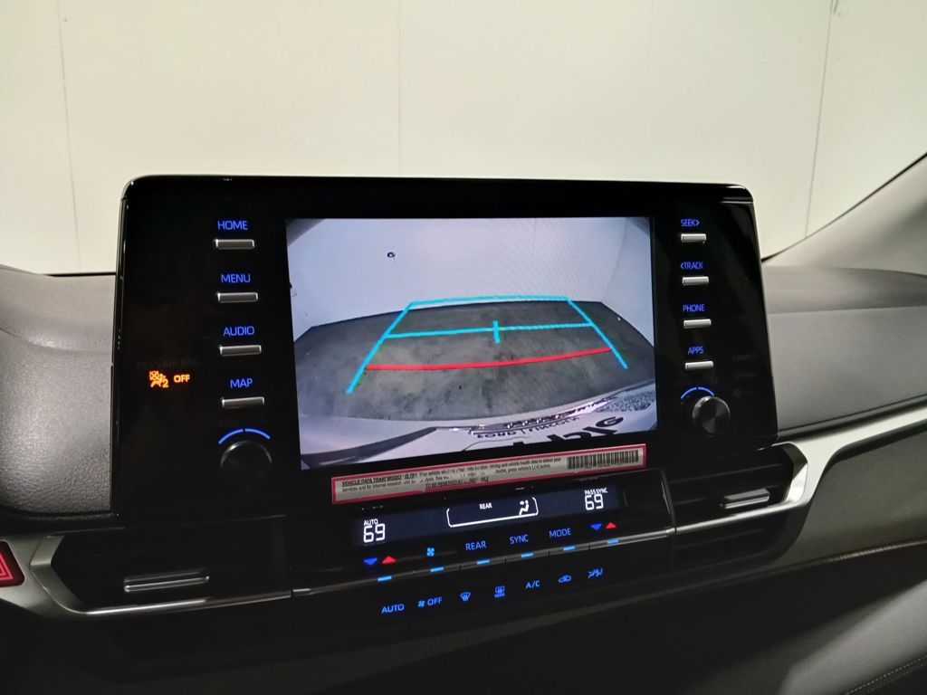 2024 Toyota Sienna LE