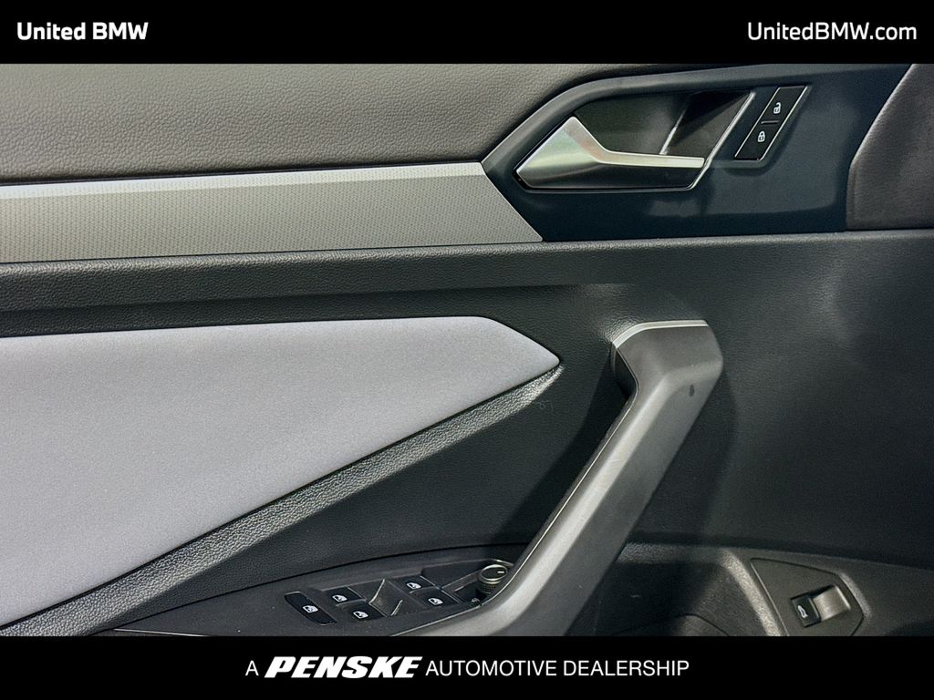 Thumbnail: 2025 Volkswagen Jetta - 3