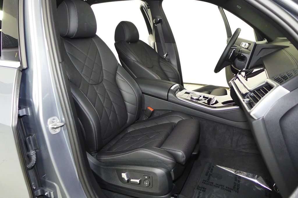 Thumbnail: 2024 BMW X5 - 19