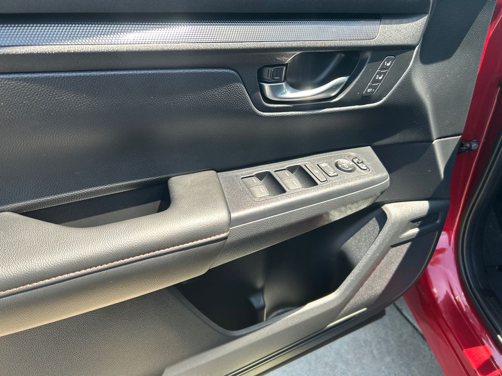 2025 Honda CR-V Sport-L 11