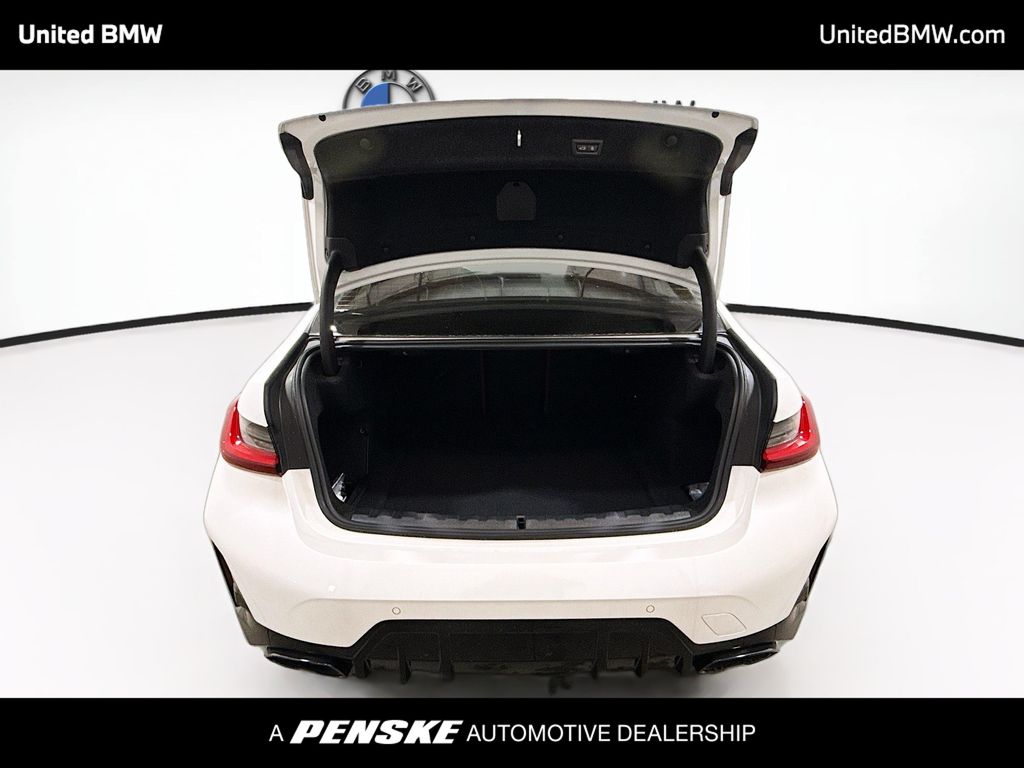 Thumbnail: 2026 BMW 3 Series - 14