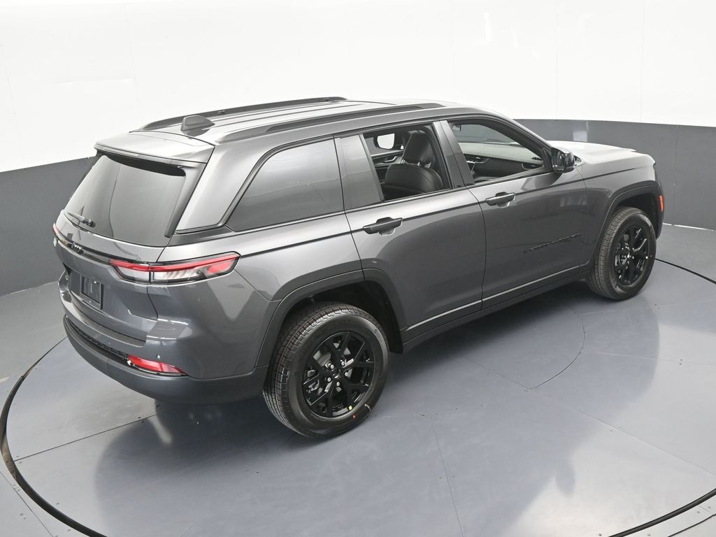 New 2025 Baltic Gray Metallic Clearcoat Jeep Altitude X image 43
