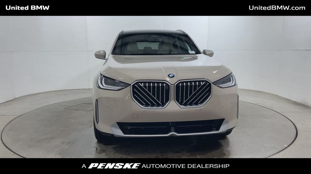 Thumbnail: 2026 BMW X3 - 3