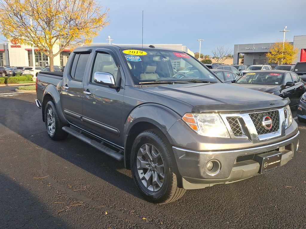 2019 Nissan Frontier SL 3