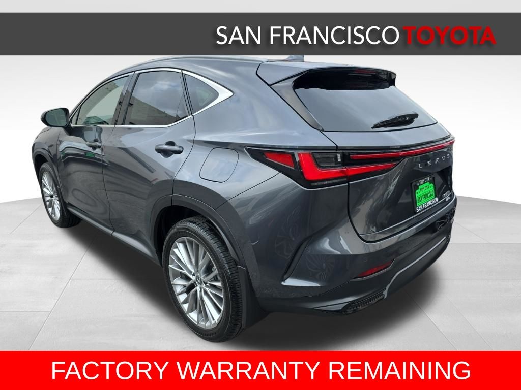 View vehicle photo 3