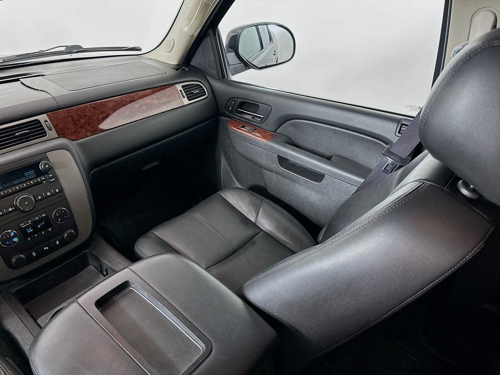 Thumbnail: 2014 GMC Yukon - 22