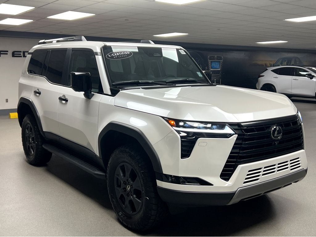 Eminent White Pearl 2026 Lexus GX 550 Overtrail AWD SUV / Crossover All-Wheel Drive Automatic