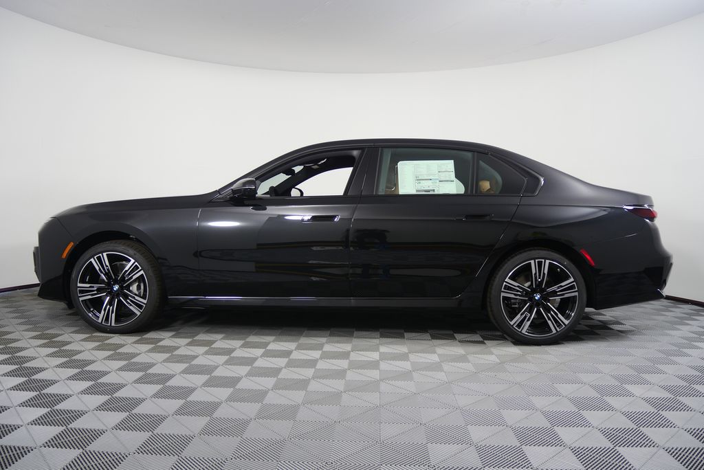Thumbnail: 2025 BMW 7 Series - 6