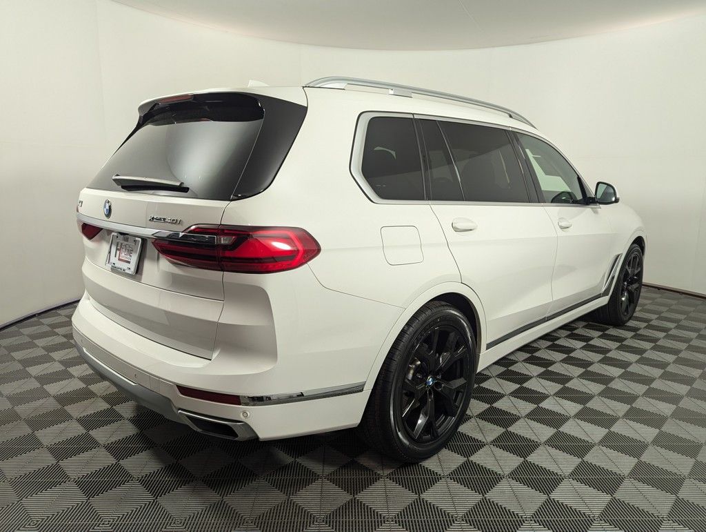 2022 BMW X7 xDrive40i photo