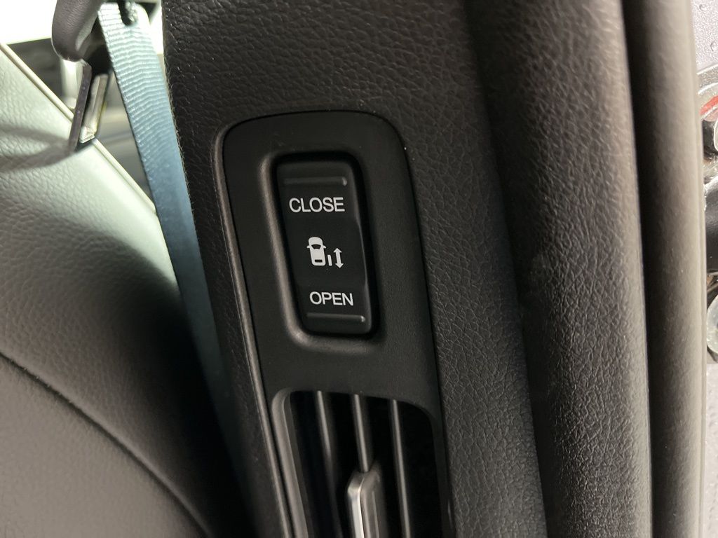 2025 Honda Odyssey Touring 20