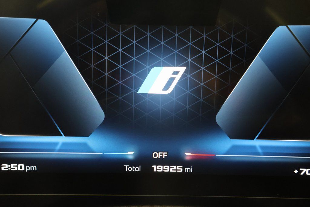 Thumbnail: 2024 BMW i5 - 17