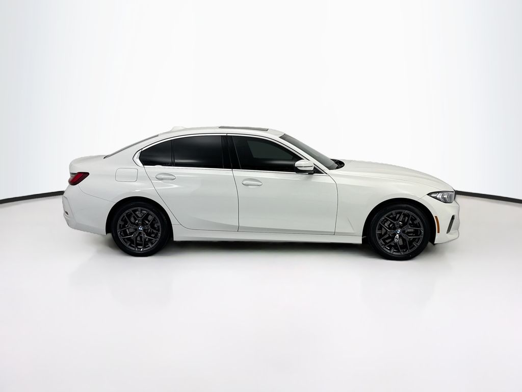 Thumbnail: 2025 BMW 3 Series - 4