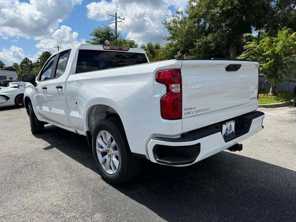 2025 Chevrolet Silverado 1500 Custom 6