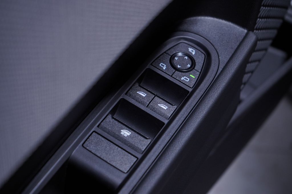 Thumbnail: 2026 MINI Cooper - 13