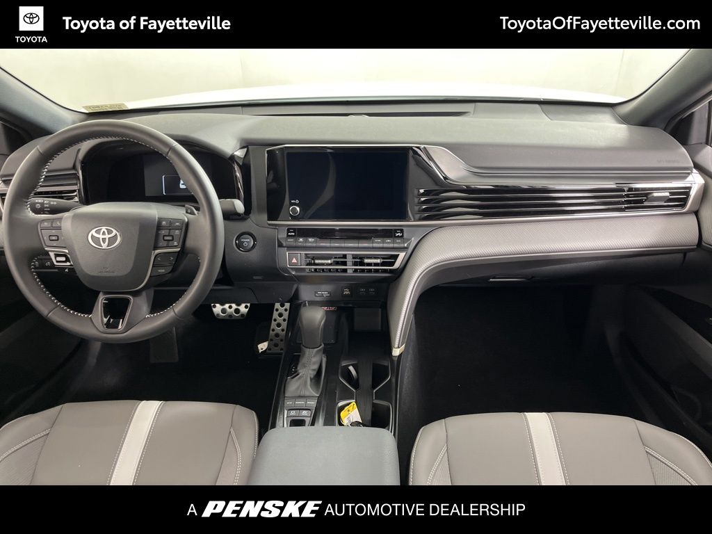 2025 Toyota Camry SE 17