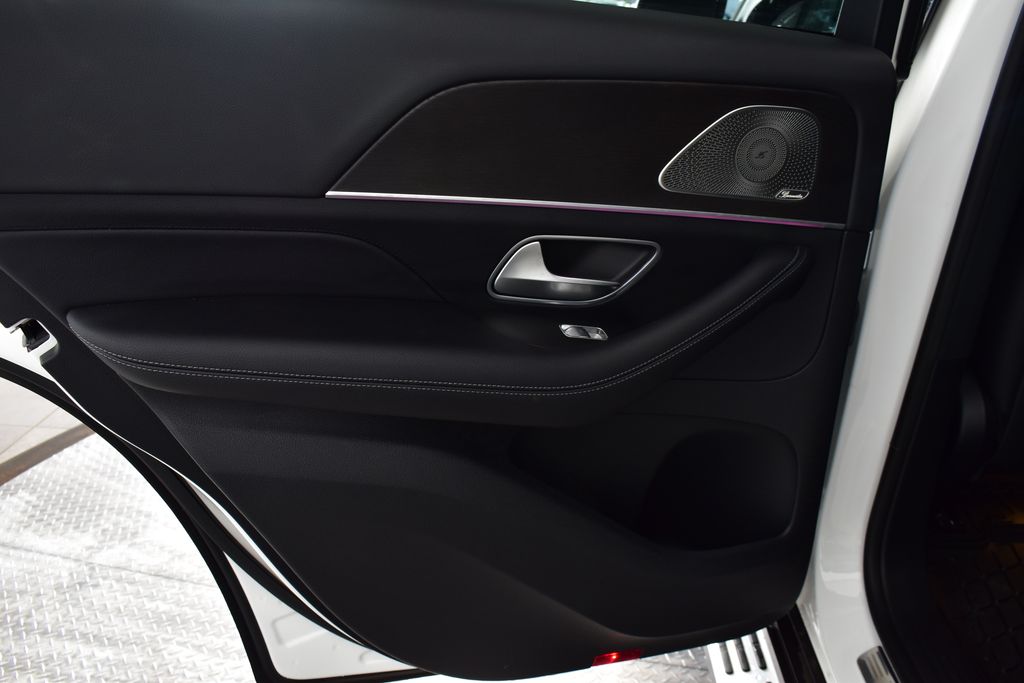 Thumbnail: 2023 Mercedes-Benz GLE - 30