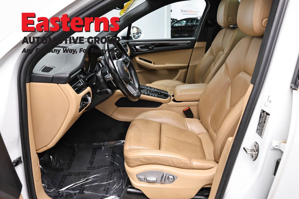 2021 Porsche Macan Base - Photo 15