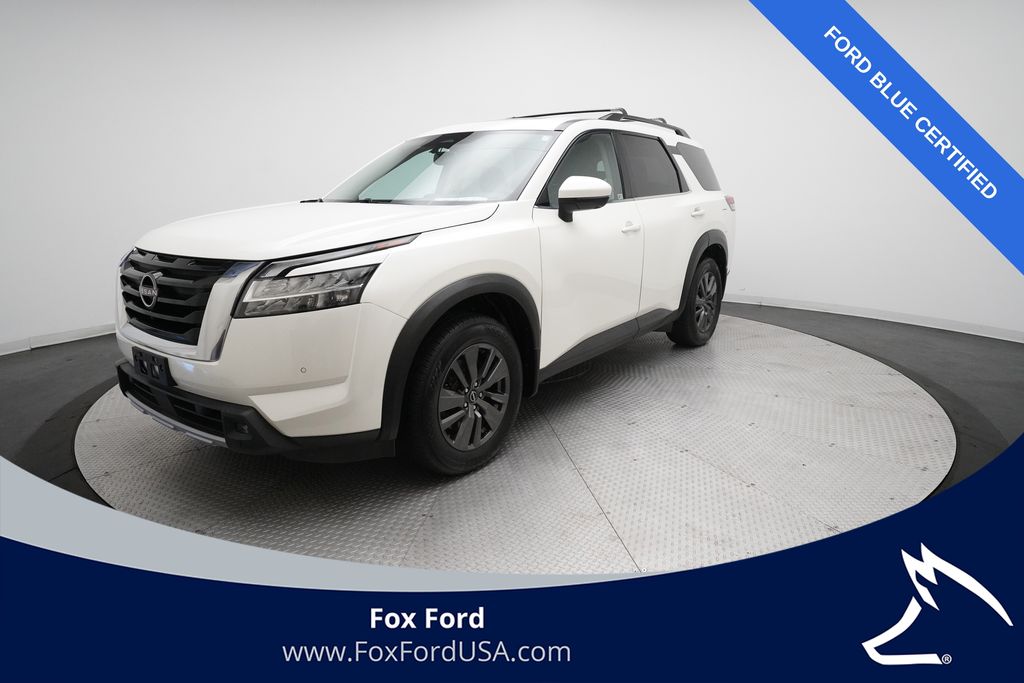 White 2022 Nissan Pathfinder SUV / Crossover All-Wheel Drive 9-Speed Automatic