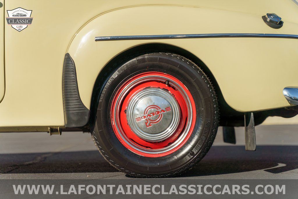 1958 Volvo 2dr Sedan 104