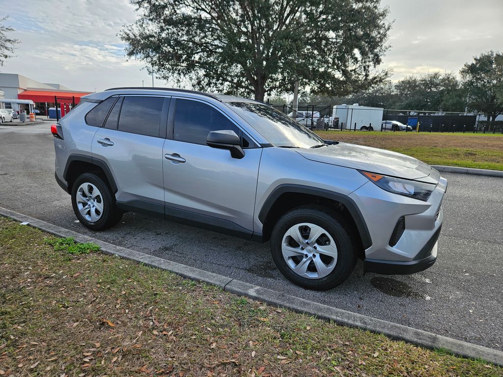 2021 Toyota RAV4 LE 7