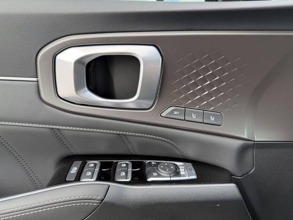 new 2026 Kia Sorento Hybrid car, priced at $44,378