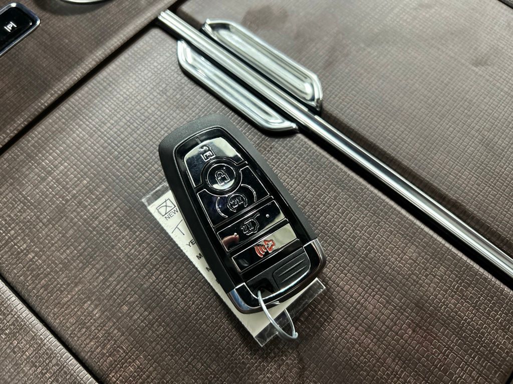 new 2026 Lincoln Navigator car, priced at $99,868