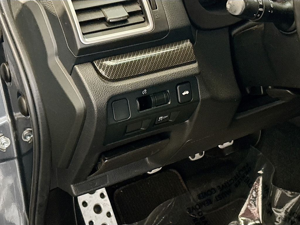 Used 2020 Gray Subaru Limited image 10