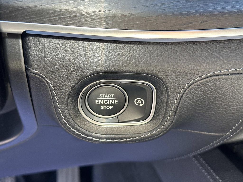 Thumbnail: 2026 Mercedes-Benz GLS - 14