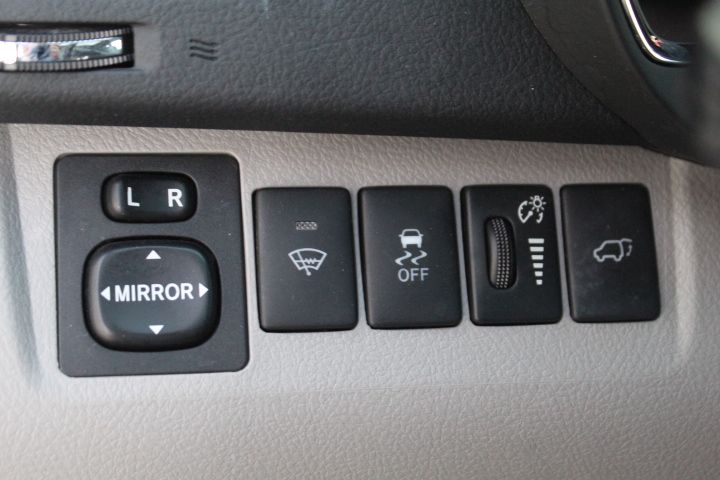 Used Car 2011 Toyota Highlander  Limited For Sale Under $10,000 In Georgetown, Texas