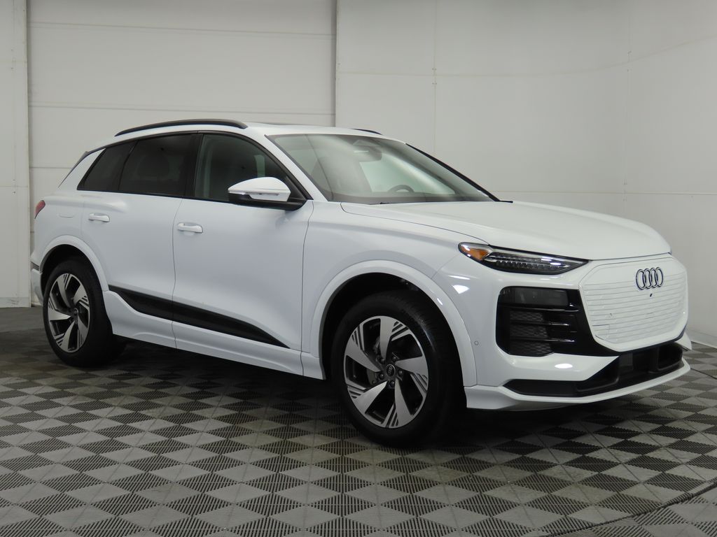 2025 Audi Q6 e-tron Premium 3