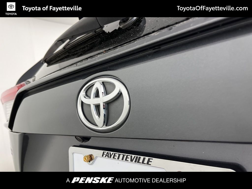 2023 Toyota RAV4 XLE 18