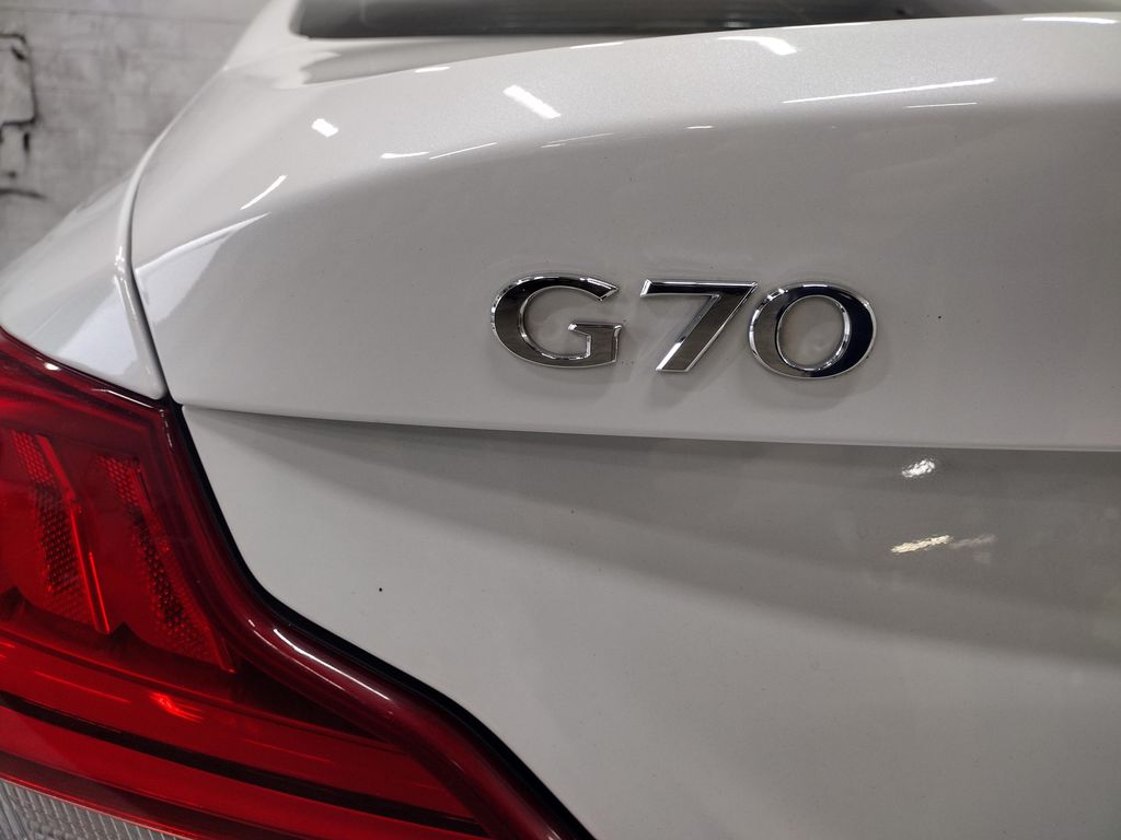2020 Genesis G70 2.0T