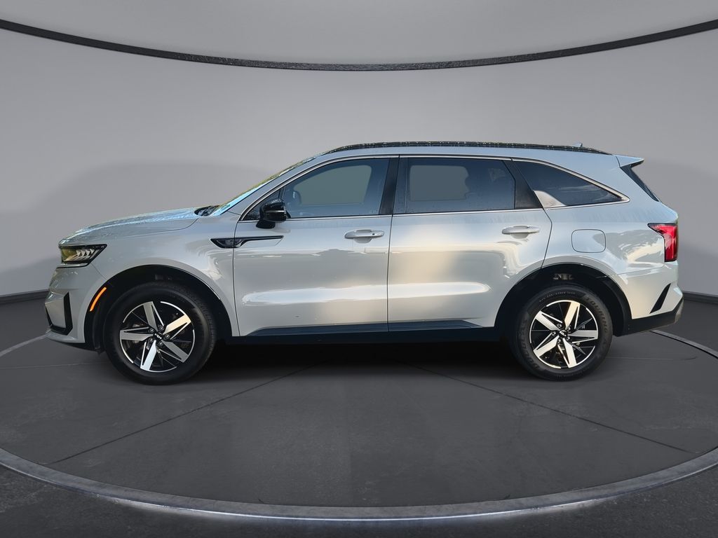 Thumbnail: 2022 Kia Sorento - 5