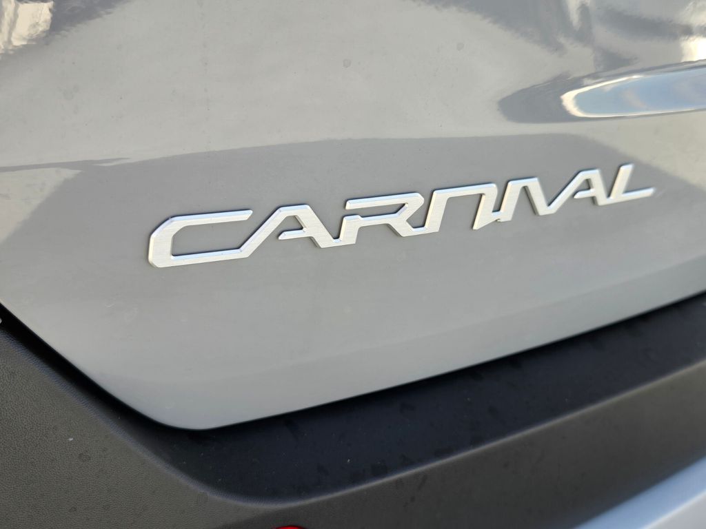 2027 Kia Carnival - $39,065