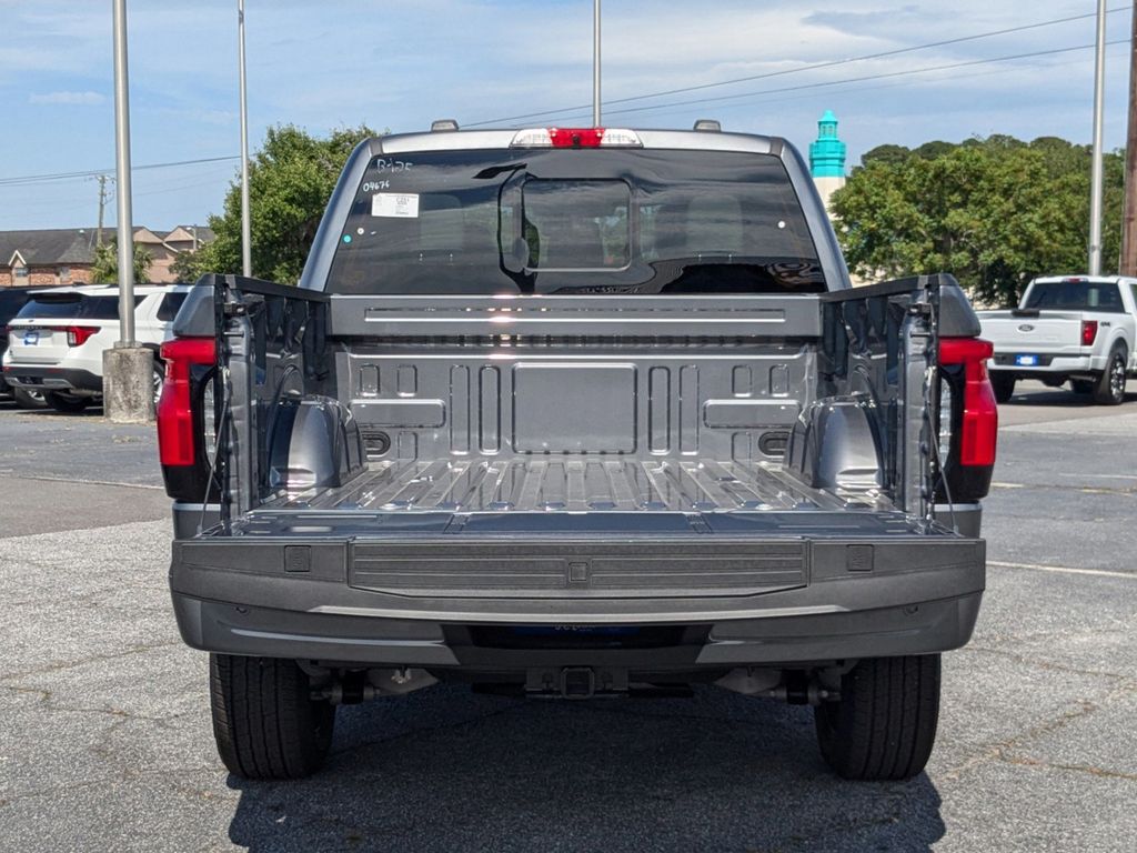 2025 Ford F-150 Lightning Platinum